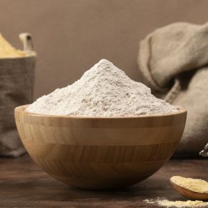 bolsas-de-ingredientes-llenas-de-harina
